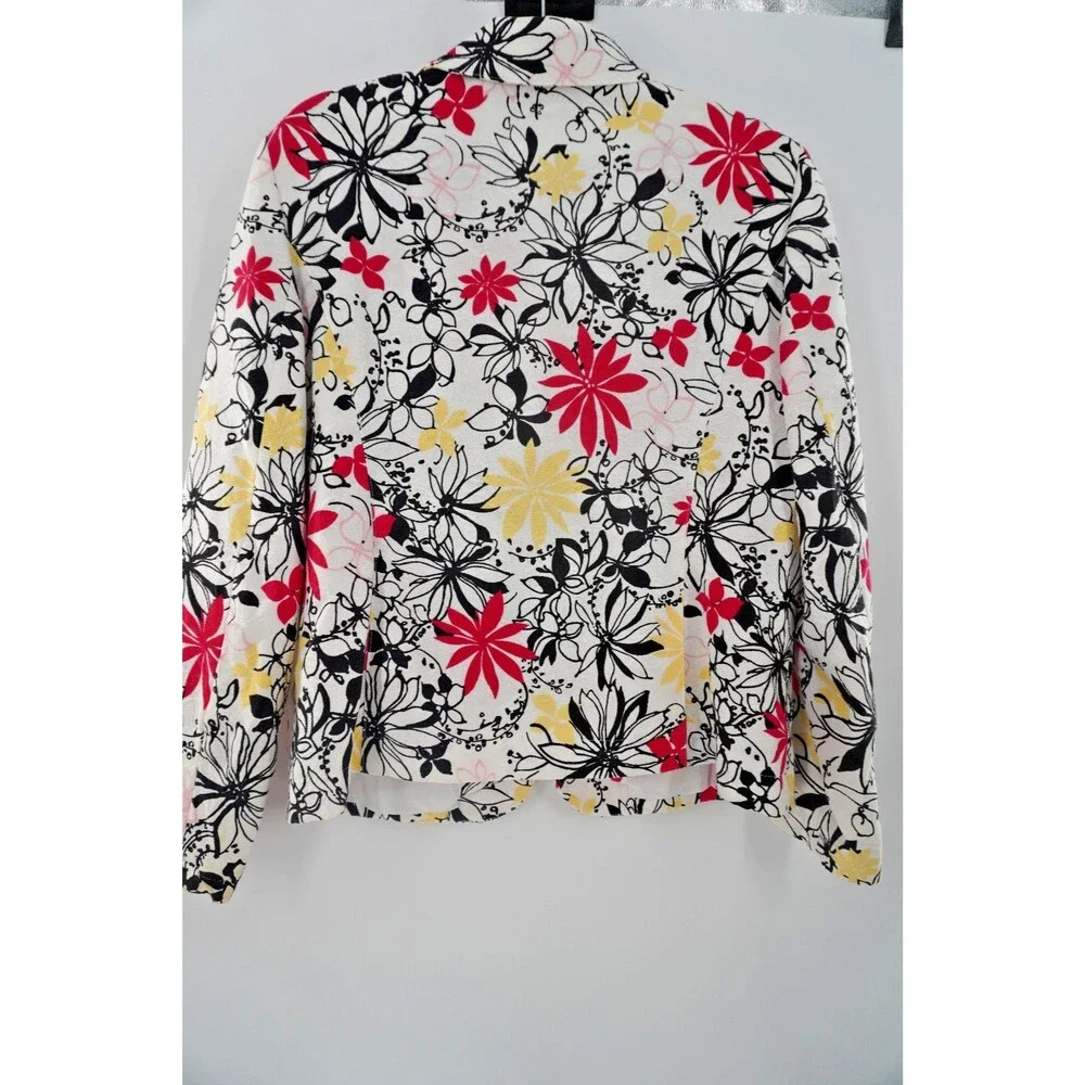 Oscar de la Renta make bold